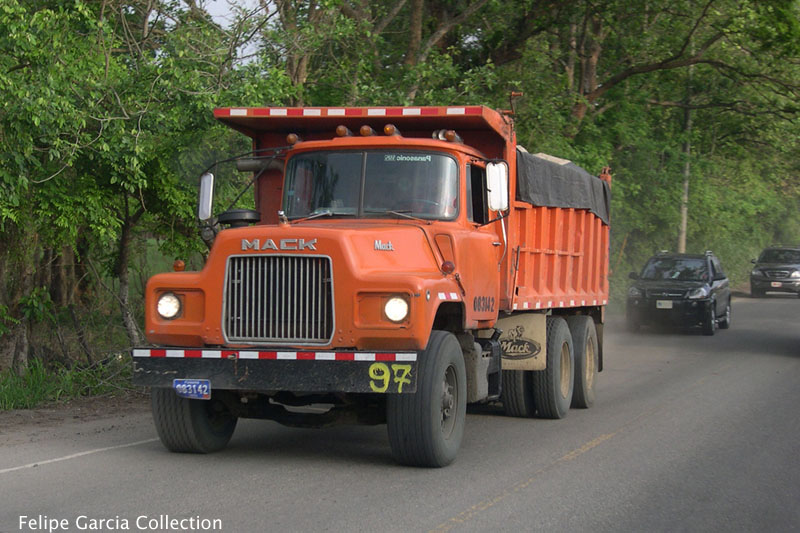 Illustration for article titled What Is A Truck ?